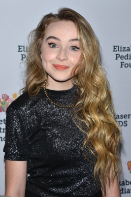 sabrina-carpenter-at-at-a-time-for-heroes-celebration-in-culver-city_6.jpg