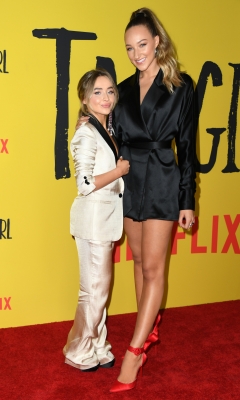 tall_girlpremiere035.jpg