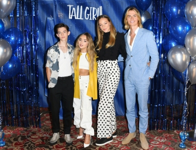 tallgirlphotocall230819-004.jpg