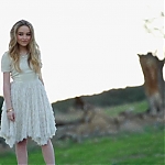 Sabrina_Carpenter_-_Sabrina_Chats_Eyes_Wide_Open22_281080p29_mp40096.jpg