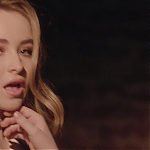 Sabrina_Carpenter_-_Smoke_and_Fire_28Official_Video29_mp42257.jpg