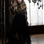 Sabrina_Carpenter_94~0.JPG