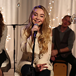 Sabrina_Carpenter_Home_for_the_Holidays_Disney_Playlist_Christmas_Sessions_20145B12-20-485D.PNG