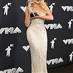 VMA2024backstage-030.jpg