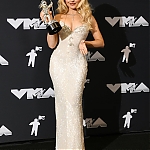 VMA2024backstage-112.jpg