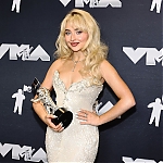 VMA2024backstage-115.jpg