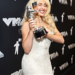 VMA2024backstage-152.jpg