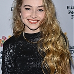 sabrina-carpenter-at-at-a-time-for-heroes-celebration-in-culver-city_5.jpg